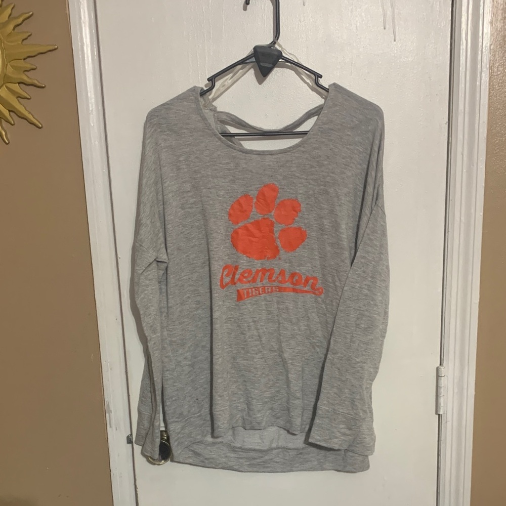 Rivalry Threads Gray Sweatshirt with Orange Design
